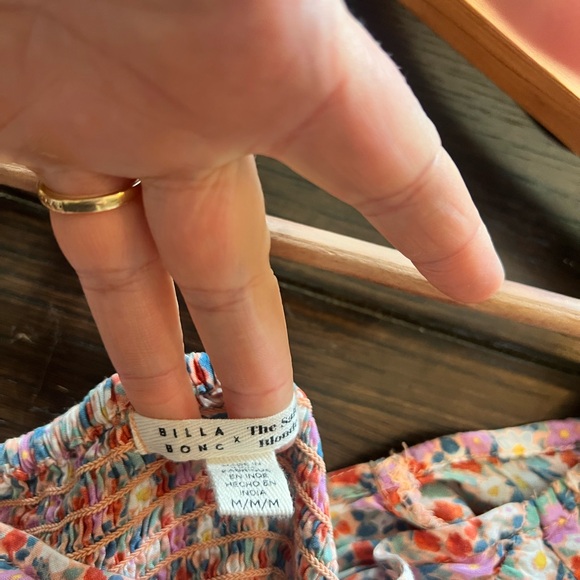 Billabong Multicolor Floral Blouse - Picture 5 of 5